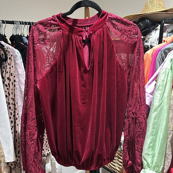 FREE PEOPLE
Dream Team Top In Raspberry - Picture 4 of 4
